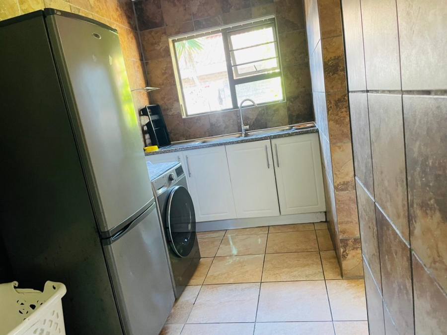 4 Bedroom Property for Sale in Dorchester Heights Eastern Cape